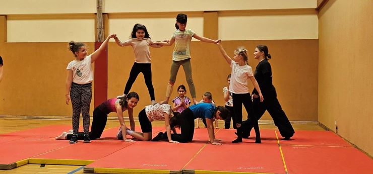 Open Circus School