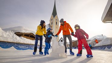 Eisdisco mit DJ in Kössen